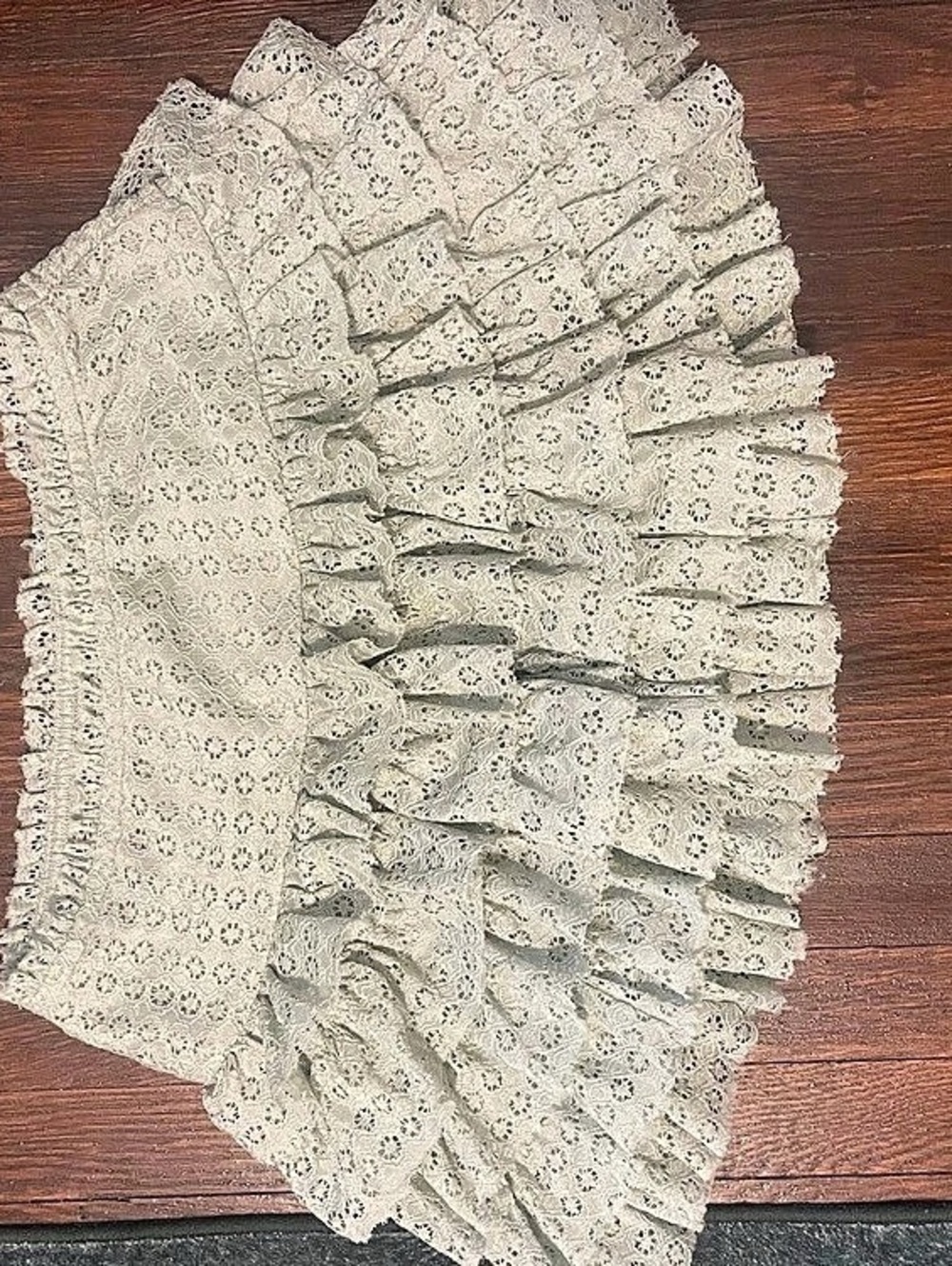American Eagle Lace Ruffle Skirt in Green